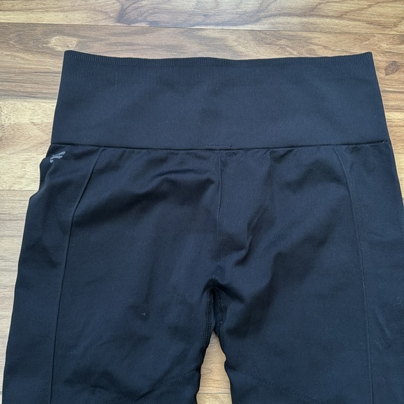 Fabletics Capri Workout Legging - Picture 2 of 5